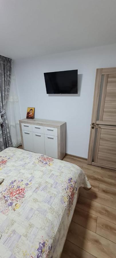 Apartament Bianca Câmpulung Moldovenesc Екстериор снимка